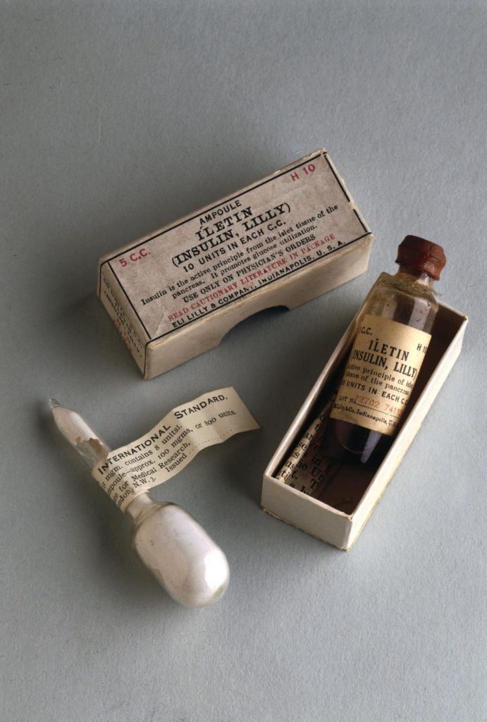 Ampoule of early standardised insulin prepared at the National Institute for Medical Research, Hampstead (L) and Ampoule of 50 units - 5c.c. of Iletin (Insulin Lilly) manufactured in 1923 by Eli Lilly & Company, Indianapolis (R).